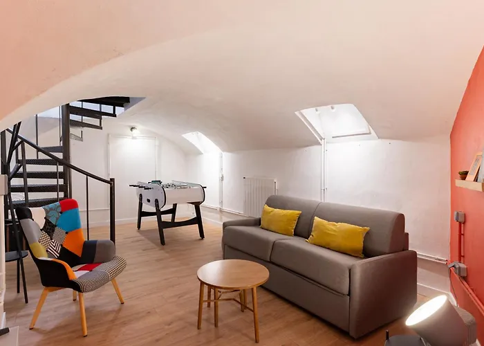 Saint Germain Sartre Apartment